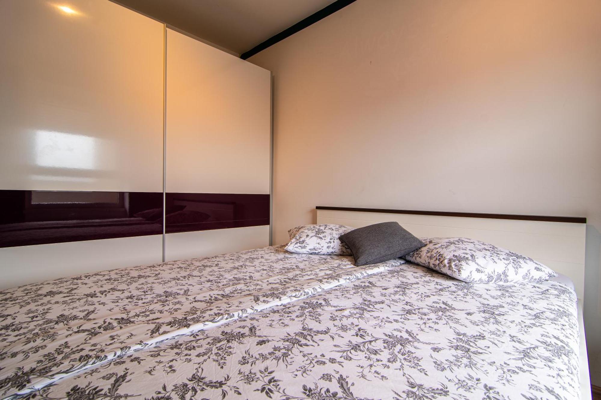 Flexible Selfcheckins 114 - - Bedroom - Loggia